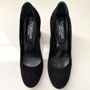 Cordani chunky suede heel